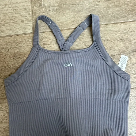 ALO Yoga Gray Ribbed Tank Top - Picture 3 of 7